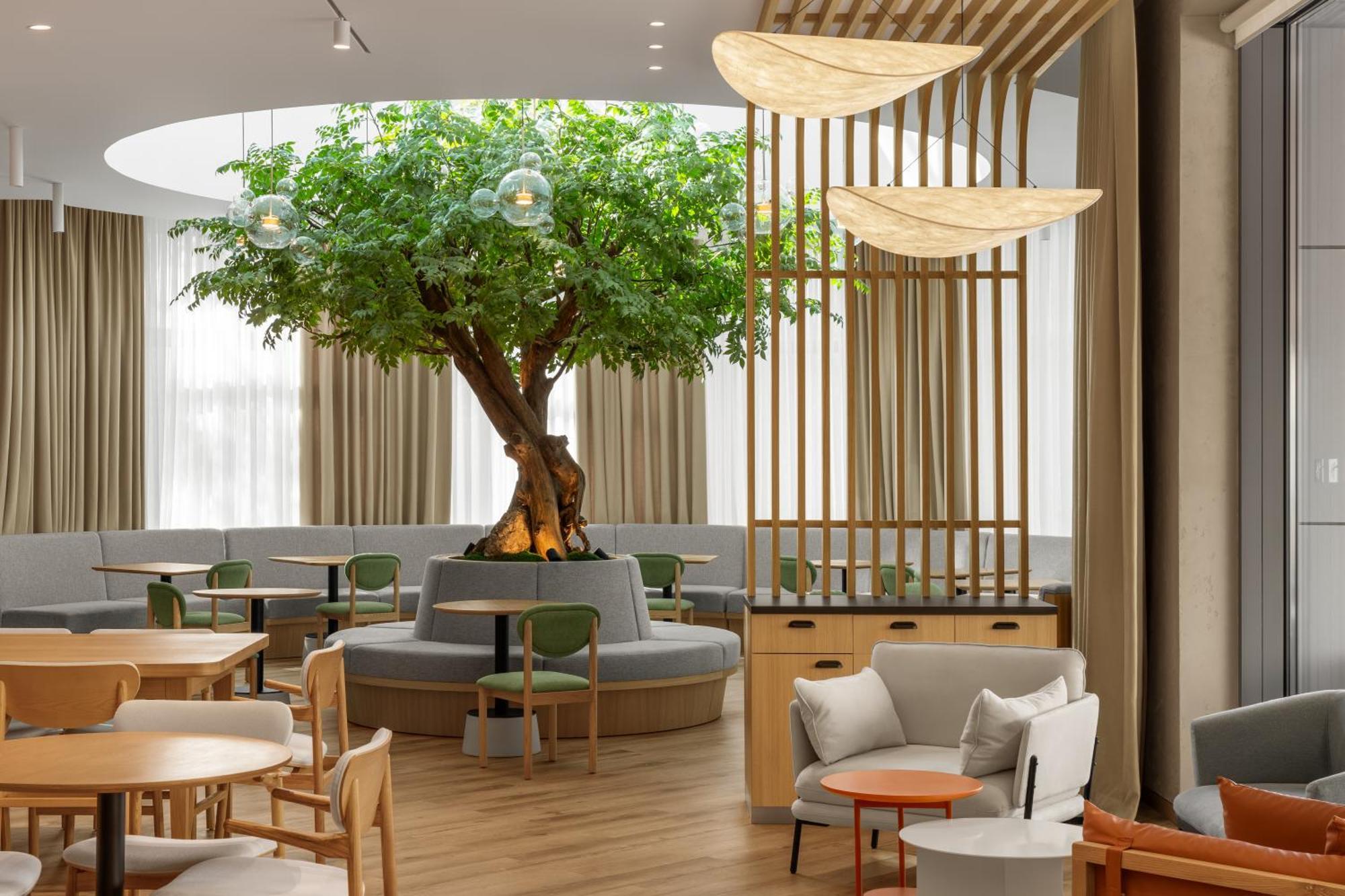 Holiday Inn Almaty By Ihg Exterior foto